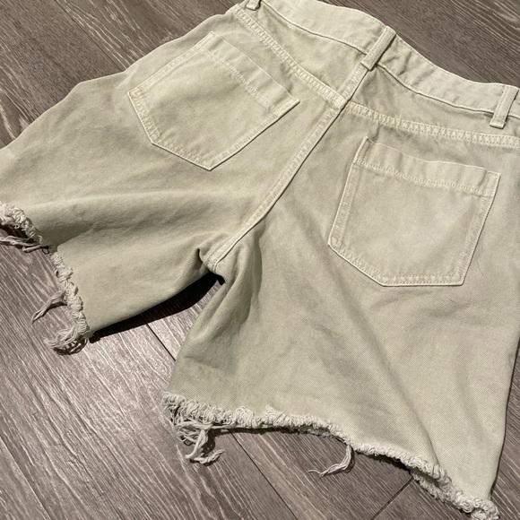 Zara Light Green Jean Shorts - Picture 4 of 4